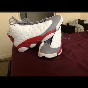 Jordan red and white 13’s size 13
